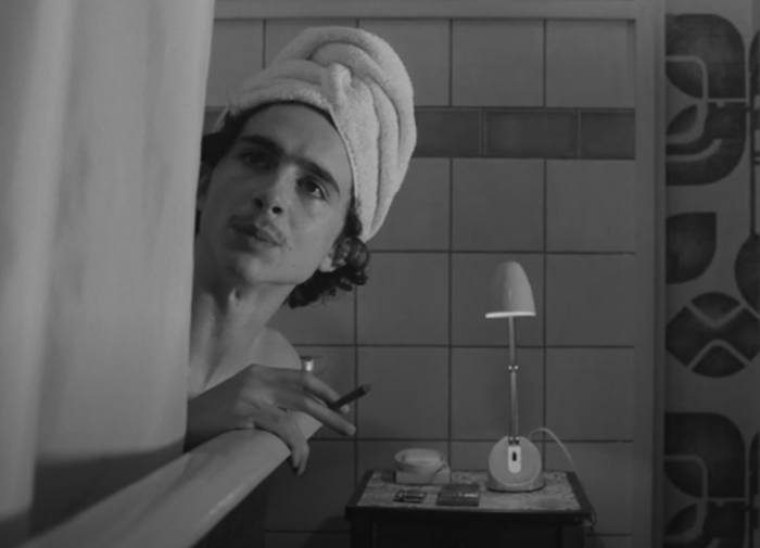 Timoth E Chalamet Surprises In The French Dispatch Bath Scene Backstageol Com